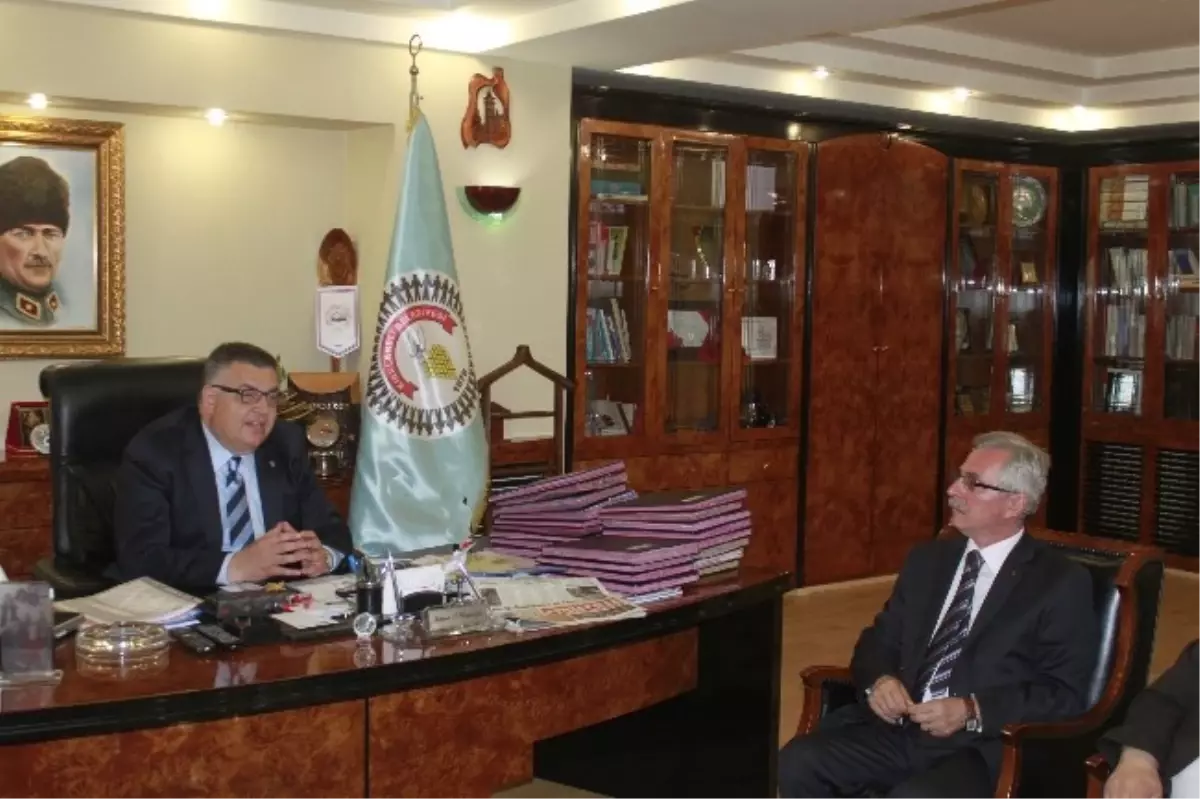 Kırklareli İl Genel Meclisi Üyeleri Başkan Kesimoğlu'yu Ziyaret Etti