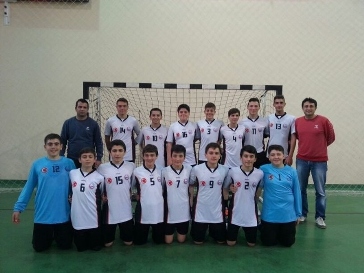 Rize Hentbol Grup Müsabakalarına Adını Yazdı