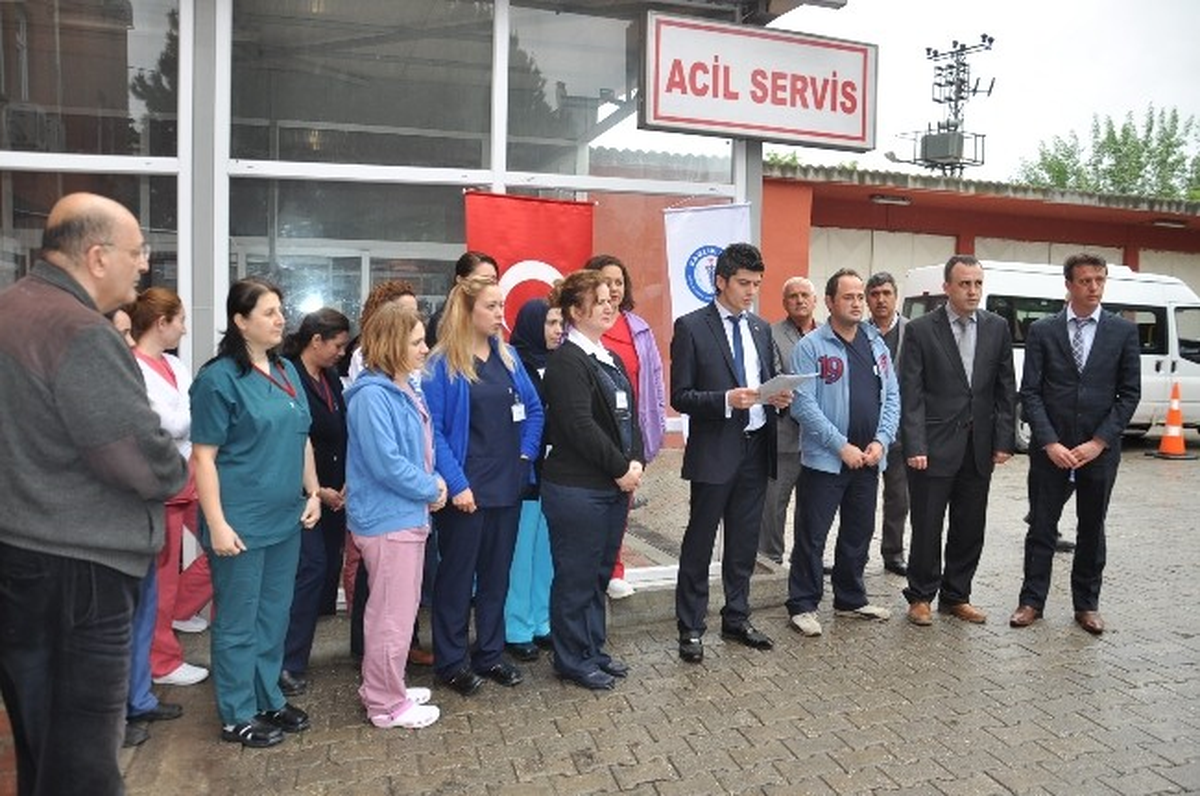 Sağlık-Sen Tekirdağ Şube Başkan Yardımcısı Zeytin: "2012\'den Bu Yana 180 Sağlıkçıya Sözlü ve Fiziki...