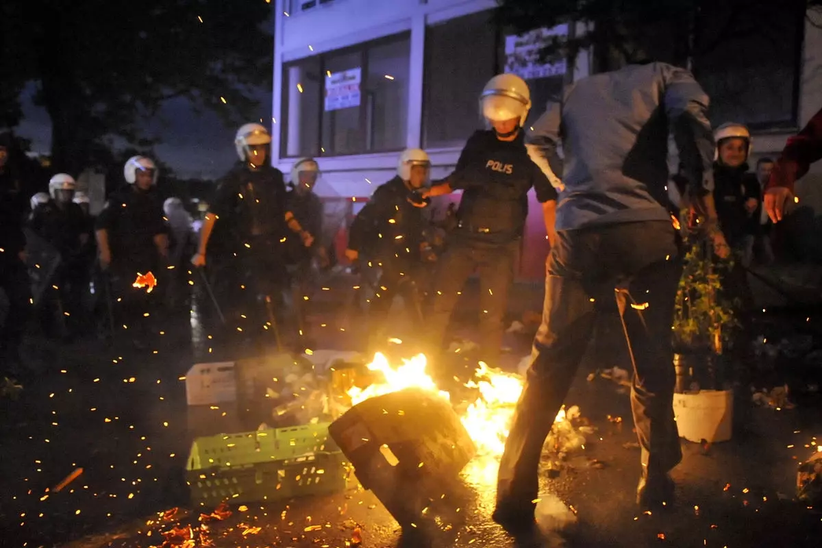 Bursa\'da Soma Maden Faciası Protestosu