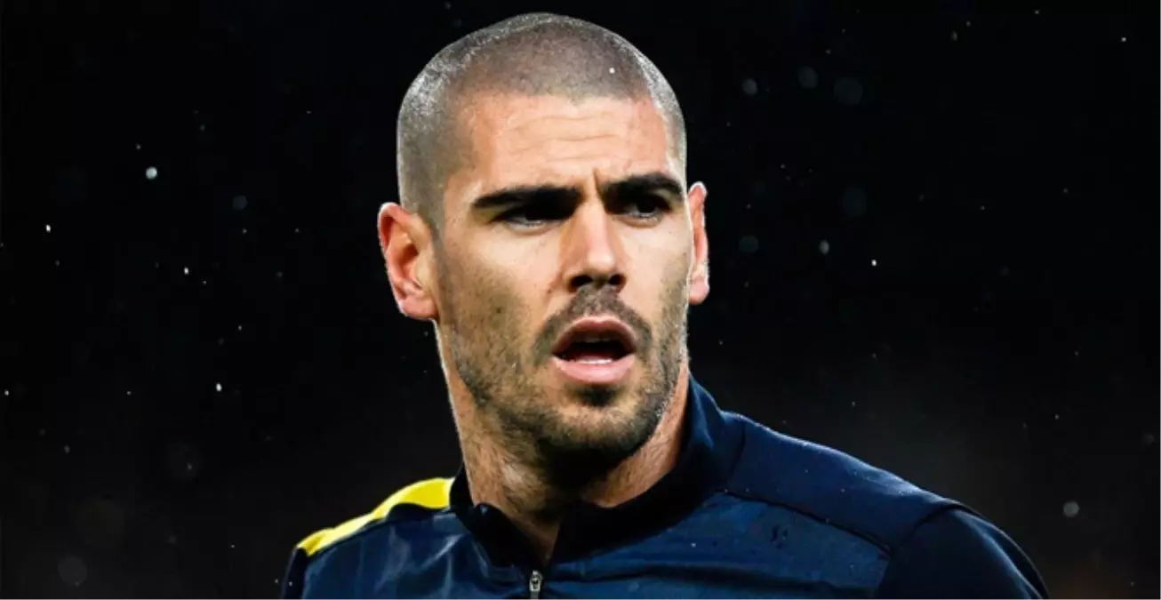 Victor Valdes, Barcelona\'ya Veda Etti