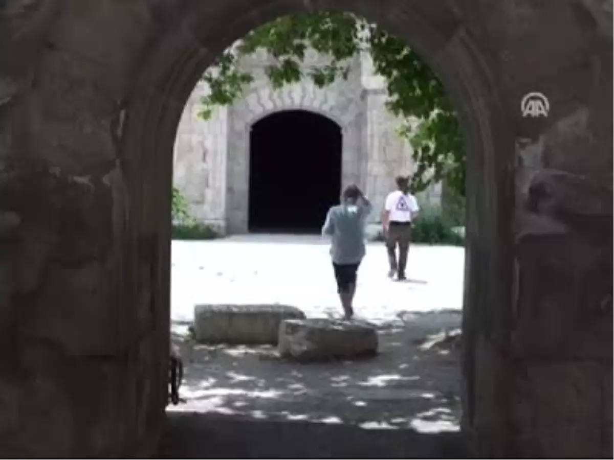 Anadolu\'nun En Büyük Kervansarayına Yoğun İlgi