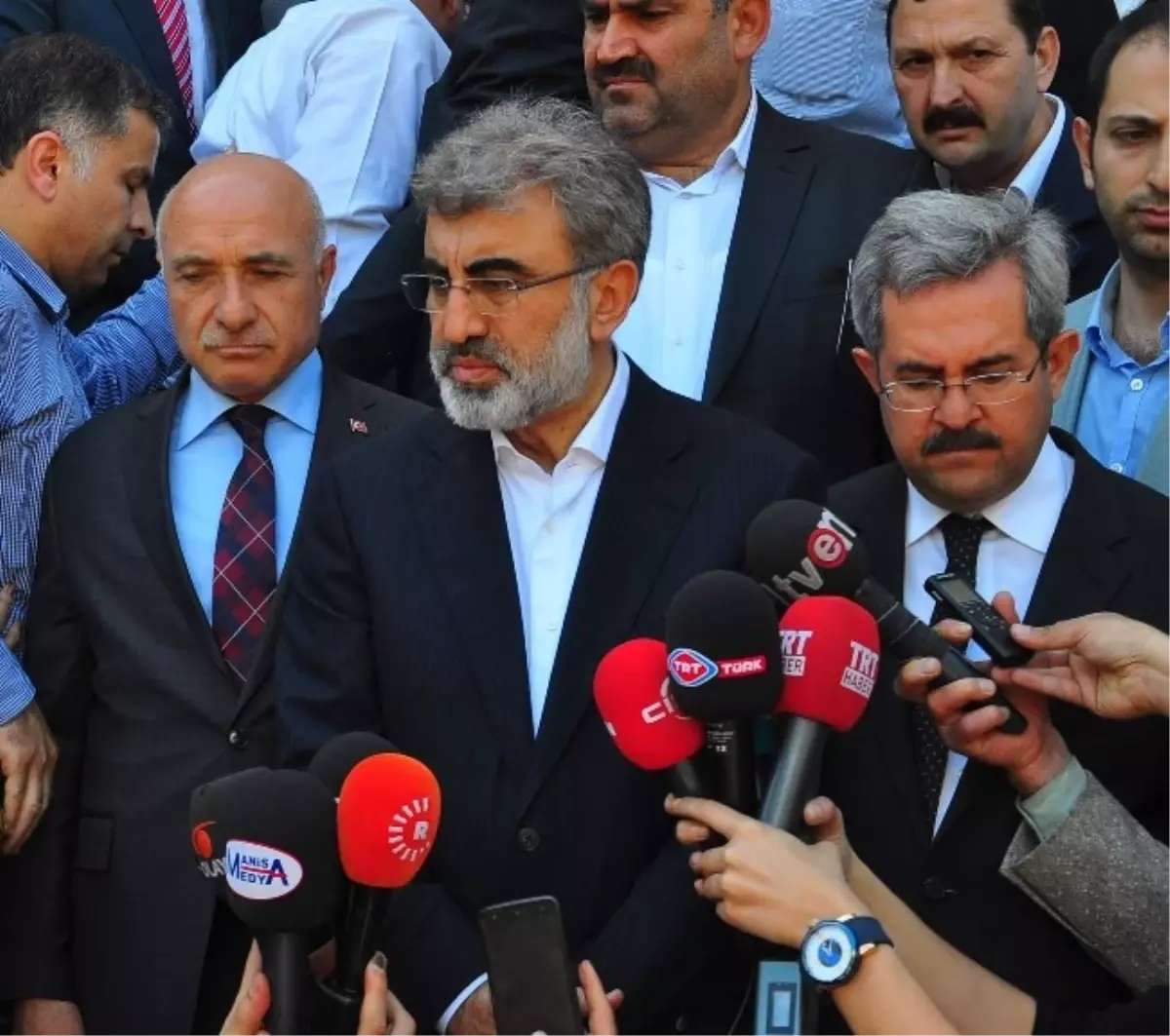 Bakan Yıldız: "Cenazeler Ailelere Teslim Ediliyor"