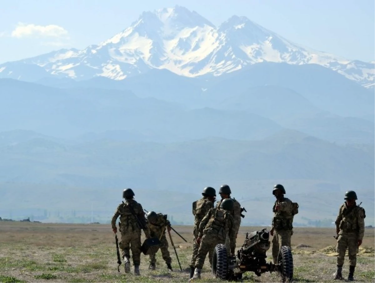 Erciyes 2014 Tgk Arazi Tatbikatı Yapıldı