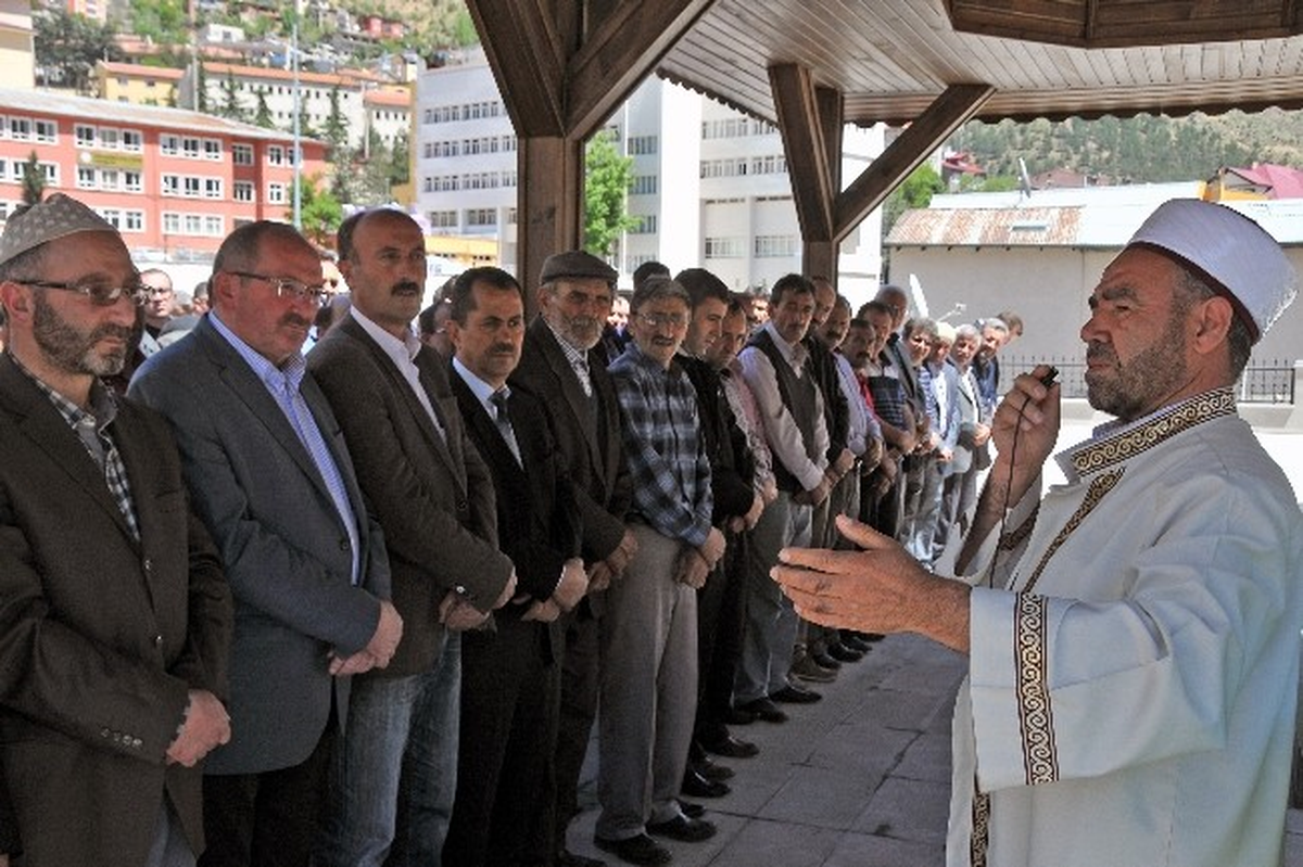 Gümüşhane\'de Soma Madencileri İçin Gıyabi Cenaze Namazı Kılındı
