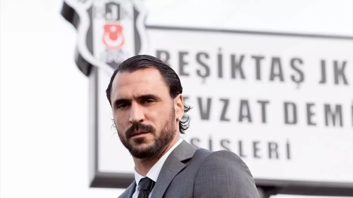 Hugo Almeida İngiltere Premier Lig\'e Gitmek İstediğini Söyledi