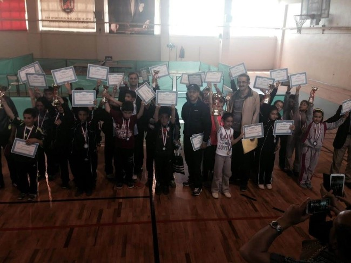 Minikler Masa Tenisi Müsabakaları Yapıldı