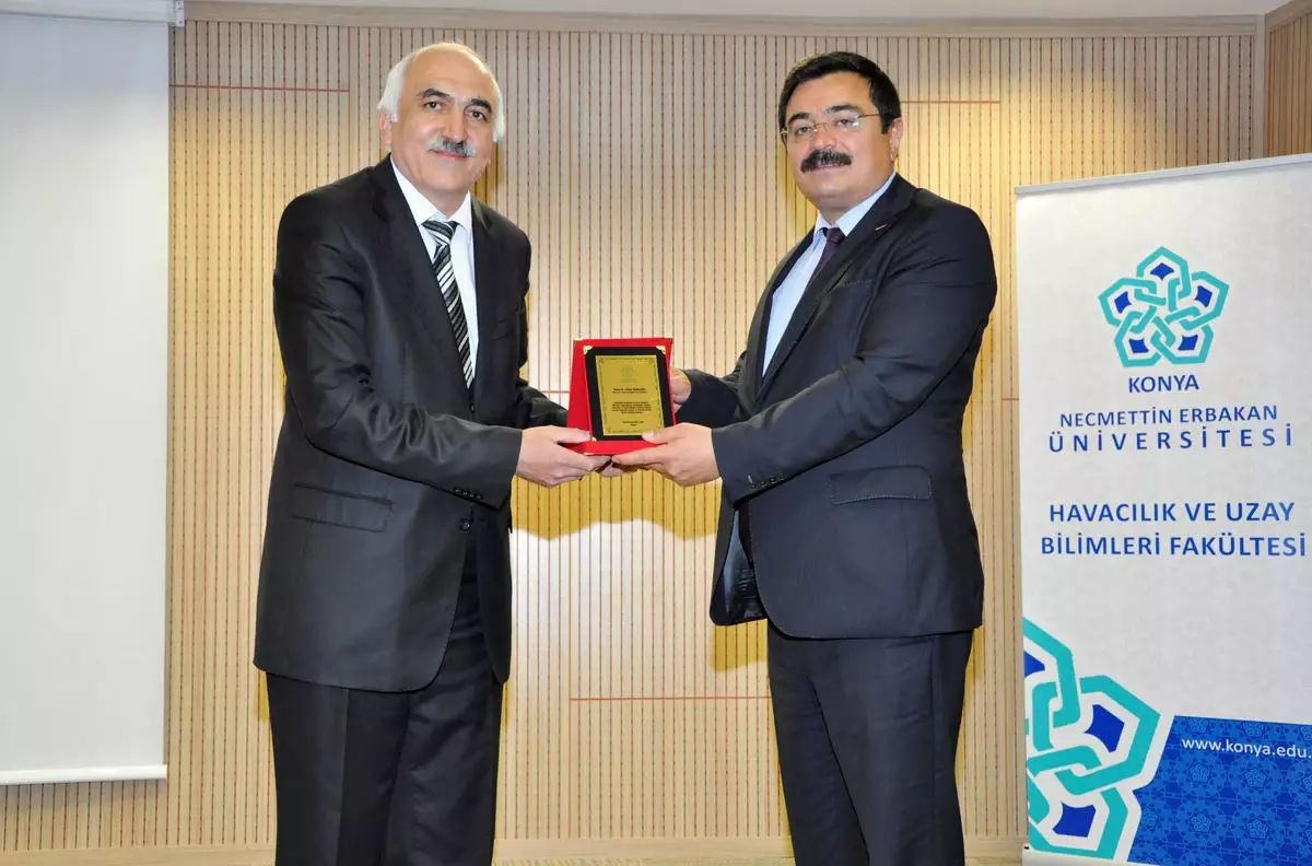 Necmettin Erbakan Üniversitesi\'nde "Havacılık ve Uzay Bilimleri" Söyleşisi