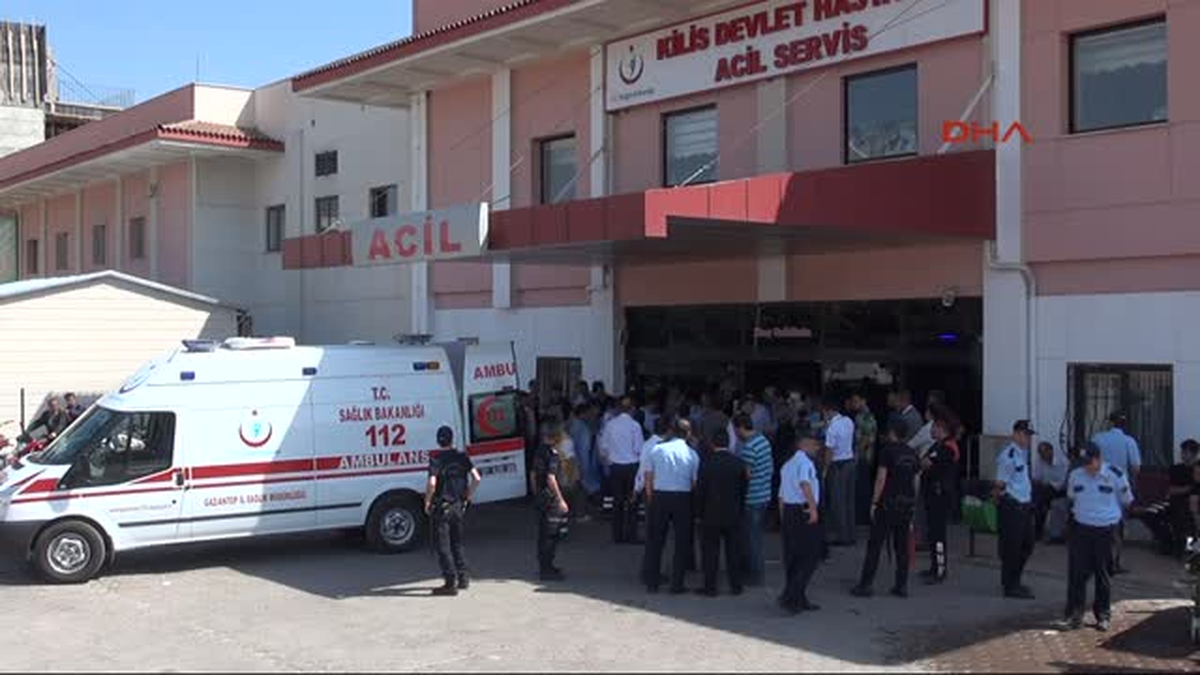 Sınırdaki Patlamada, Türkiye\'ye Getirilen Yaralılardan 13\'ü Öldü