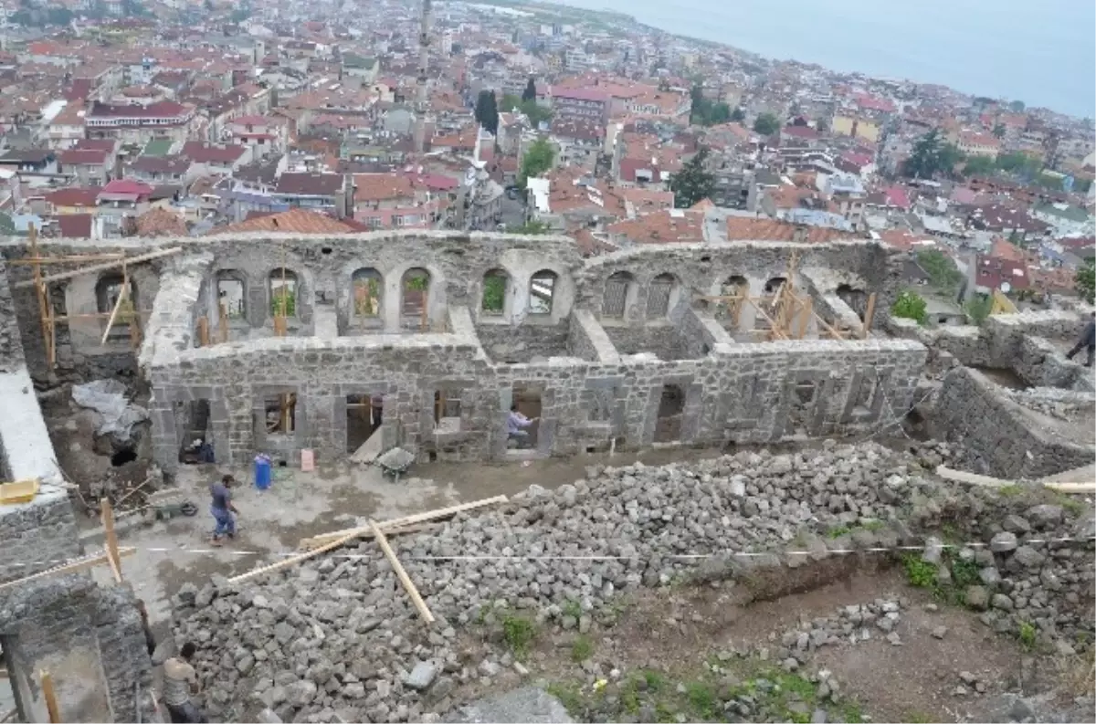 Tarihi Kızlar Manastırı\'nın Restorasyonu Devam Ediyor