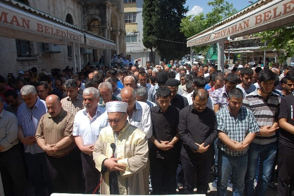 Adıyaman\'da, Soma İçin Gıyabi Cenaze Namazı Kılındı