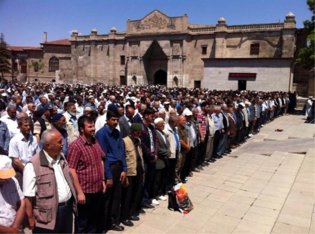 Aksaray\'da Madenciler İçin Gıyabi Cenaze Namazı Kılındı