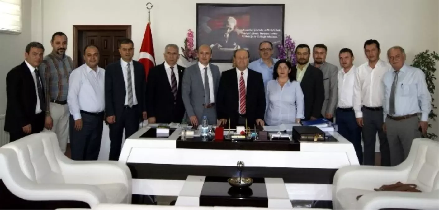 Ayto'dan Efeler Belediyesi'ne Hayırlı Olsun Ziyareti