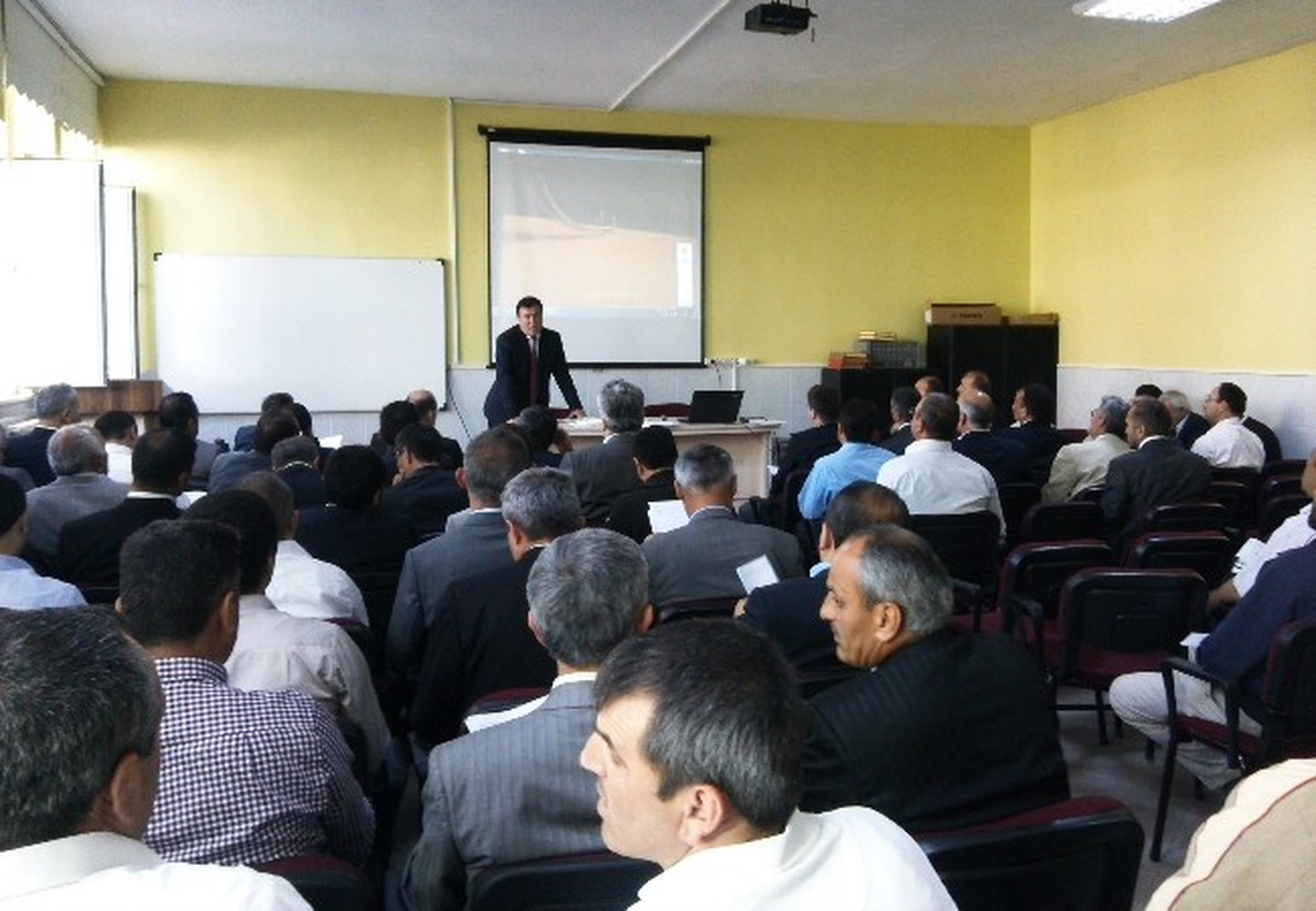 Canik\'te Din Görevlilerine Kene Konferansı