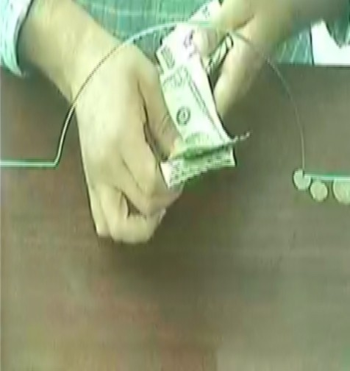 Döviz Bürosundan Bin 100 Dolar Çalan 2 Rumen Yakalandı