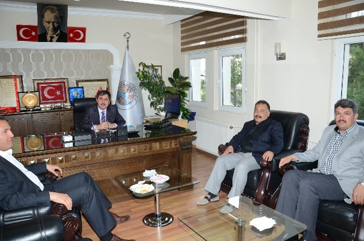 Emniyet Müdürü Fikret Salmaner\'den Derende Belediye Başkanı Süleyman Eser\'e Ziyaret