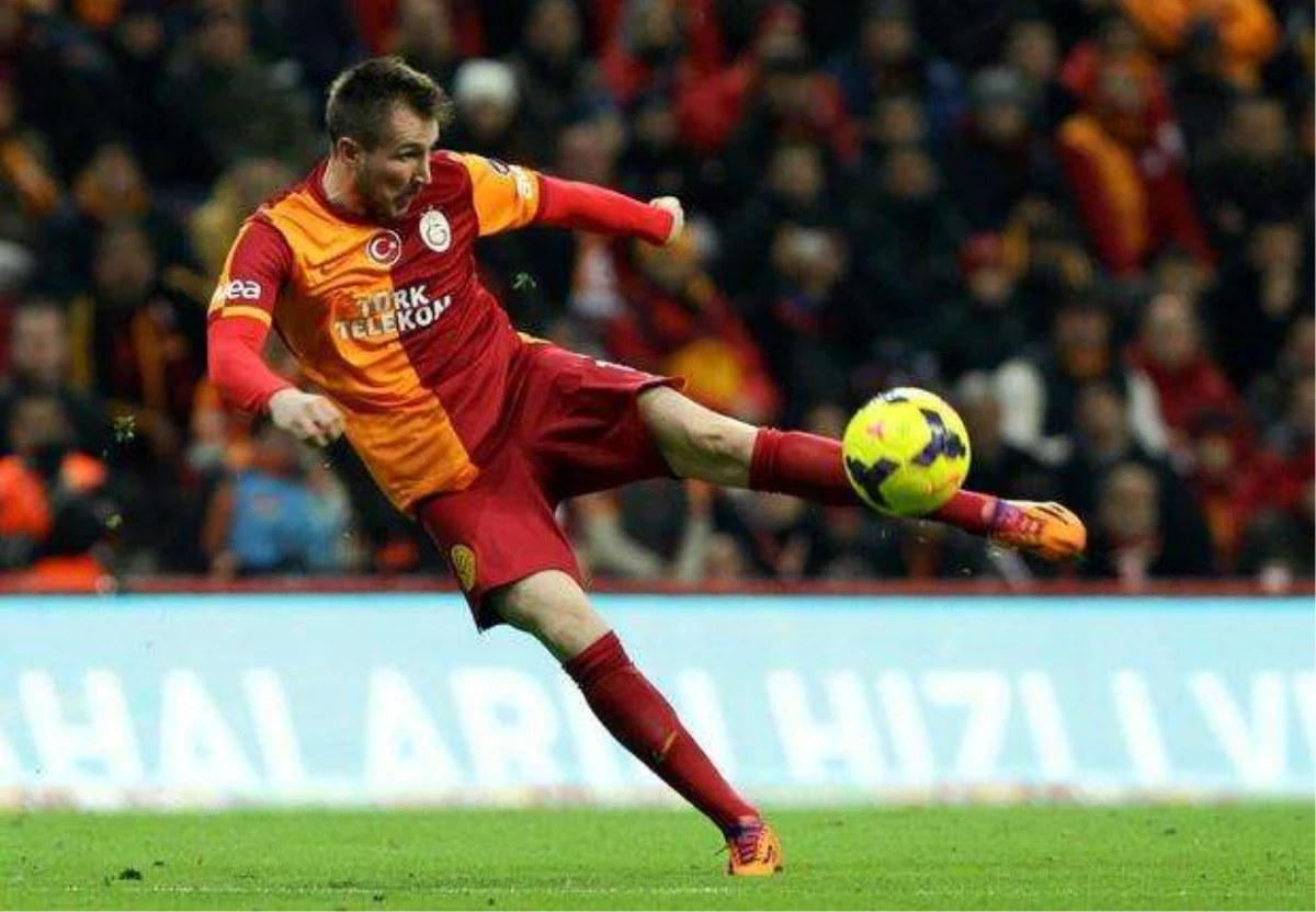 Galatasaray\'da Hajrovic Krizi