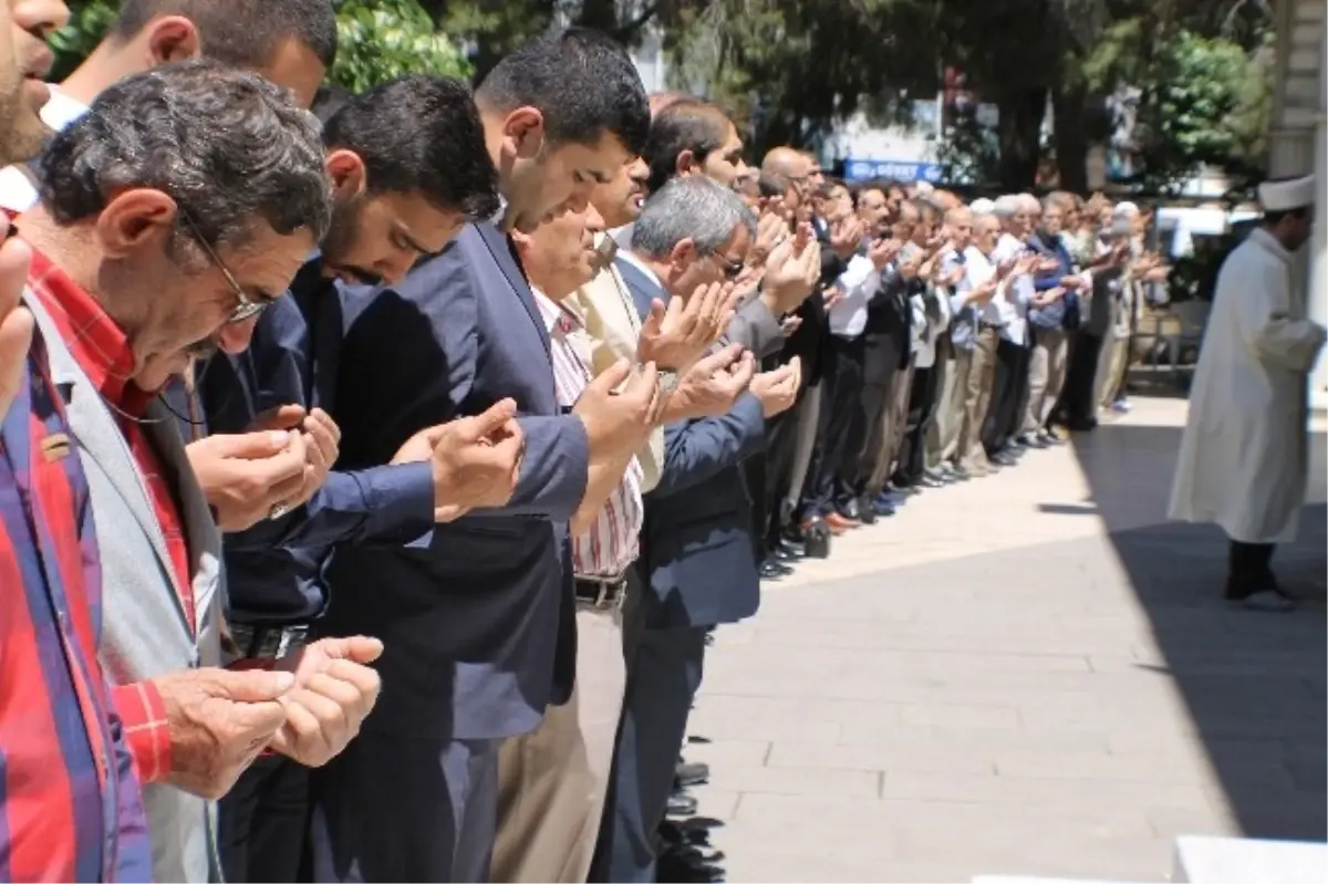 Maden Şehitleri İçin Gıyabi Cenaze Namazı