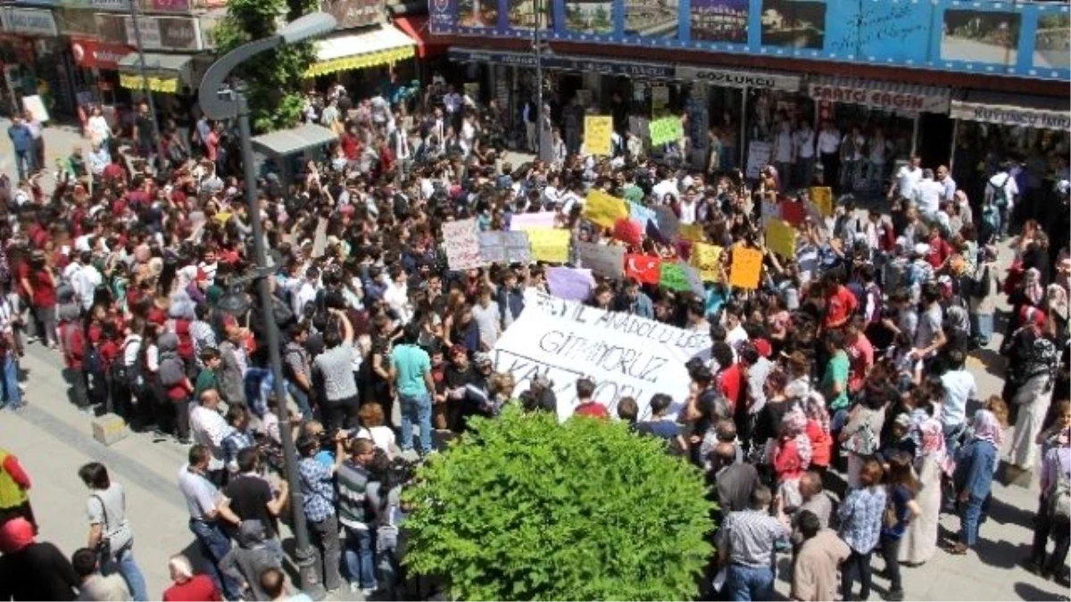 Karabük\'te "İmam Hatip Lisesi" Protestosu