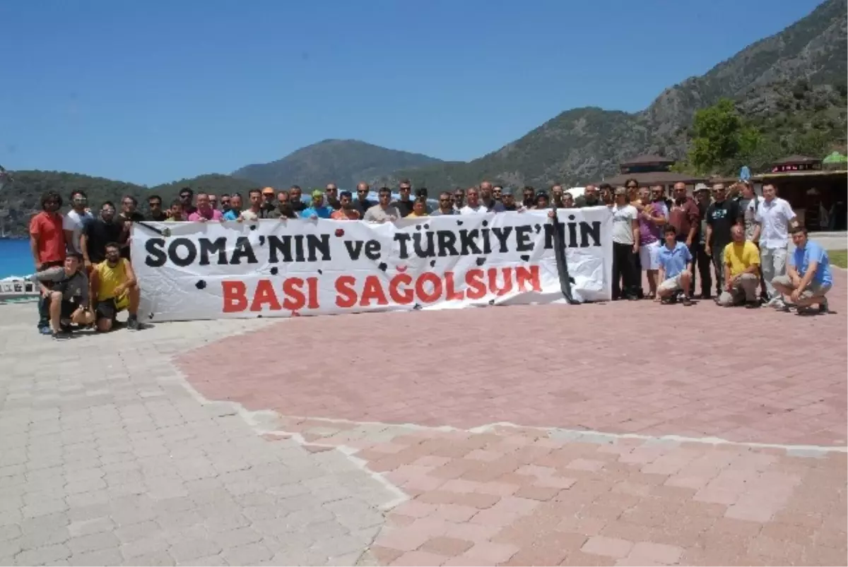 Paraşütçüler Soma İçin Uçtu