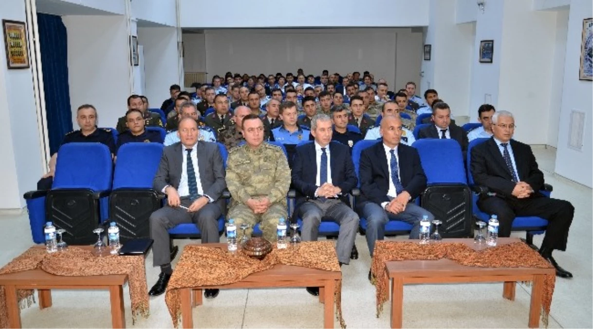 Polis ve Jandarmaya Güzel Türkçe Konuşma Semineri