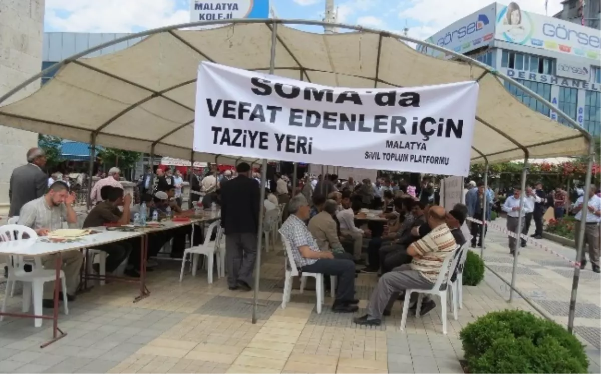 Soma\'da Ölen İşçiler İçin Malatya\'da Taziye Çadırı Kuruldu