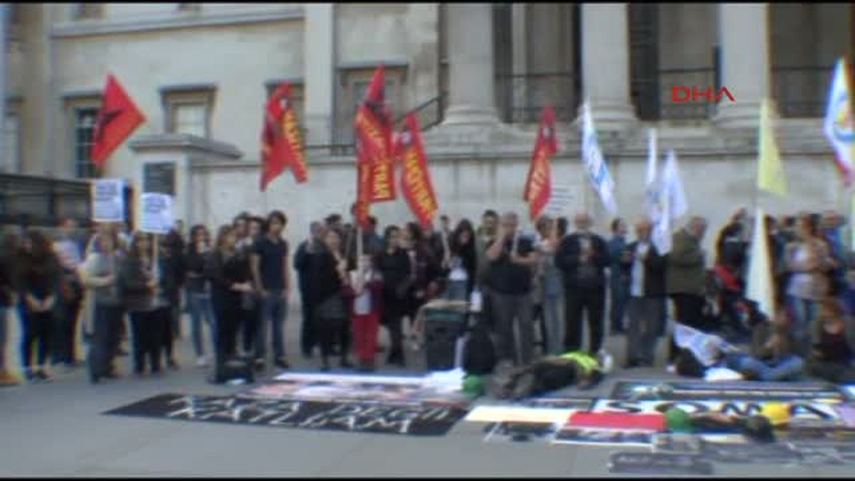 Soma Faciası Londra\'da Trafalgar Meydanı\'nda Protesto Edildi