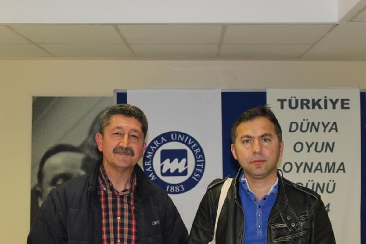 Zafer Şarlayan Uluslararası Panele Katıldı