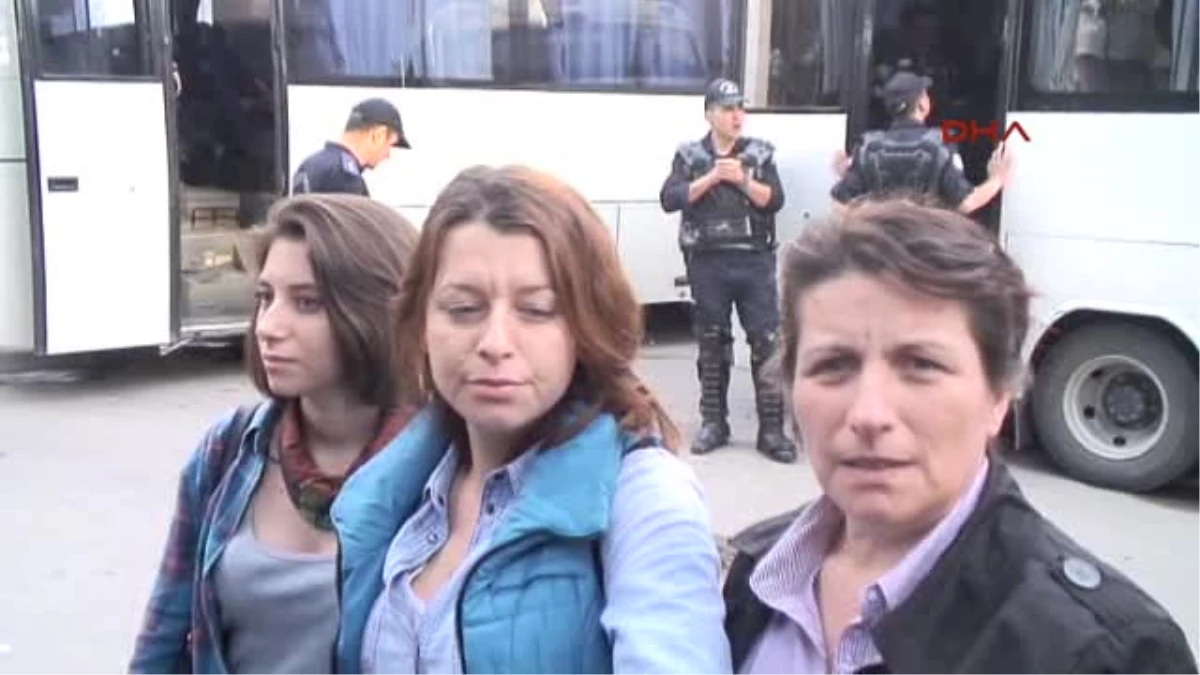 Anne ve İki Kızı Yürürken Gözaltına Alındı İddiası