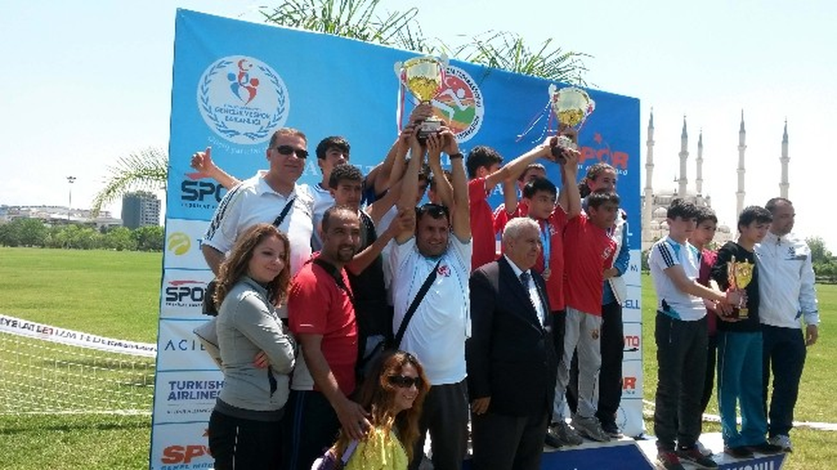 Atletizmde Büyük Başarı