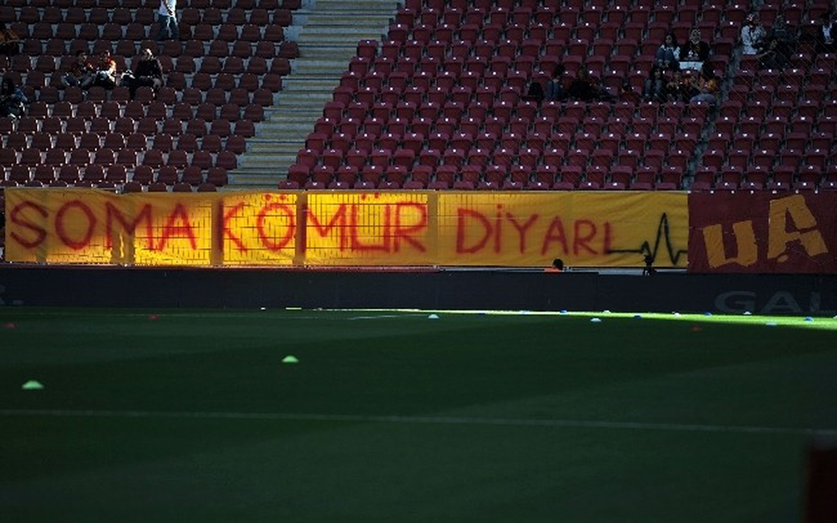 Galatasaray Taraftarından Soma\'ya Destek