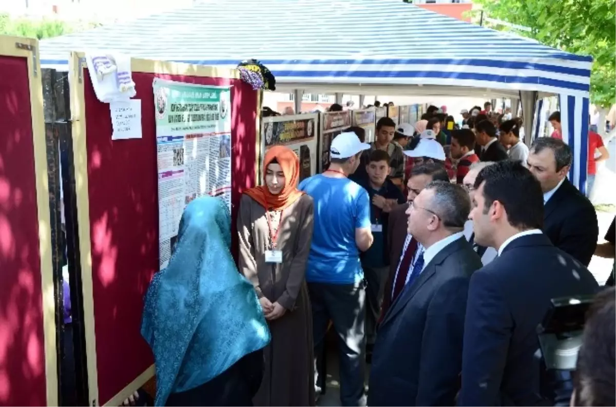 İmam Hatipli Öğrenciler Projeleriyle Göz Doldurdu