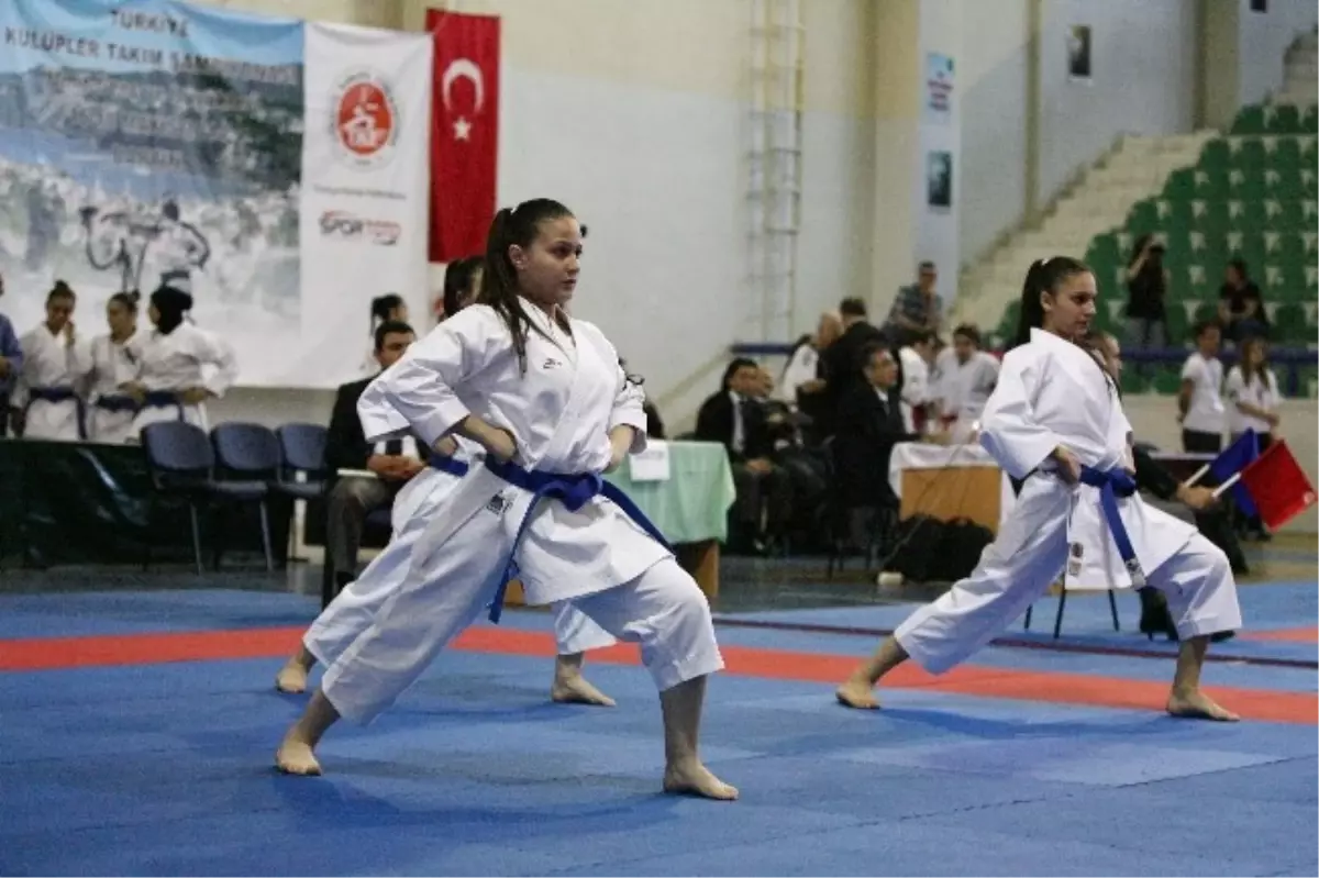 Türkiye Kulüpler Arası Karate Şampiyonası Başladı