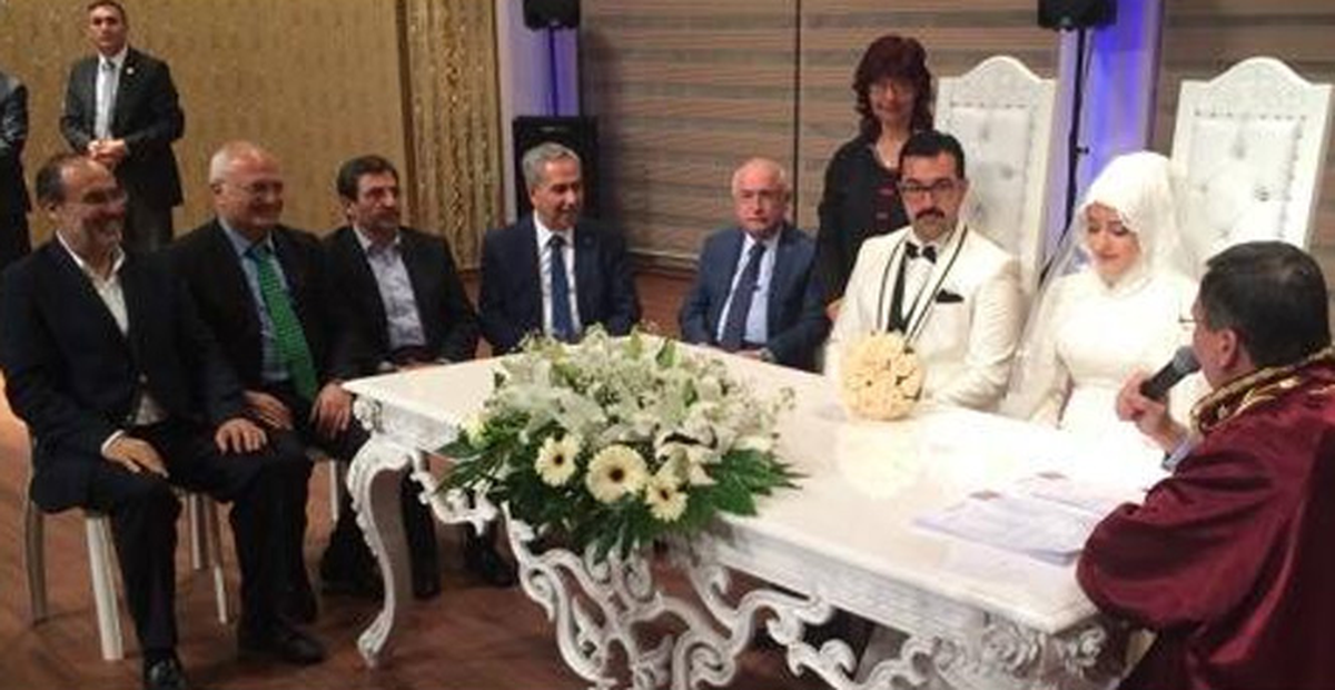 AK Partili Vekil Kızına Düğün Yaptı