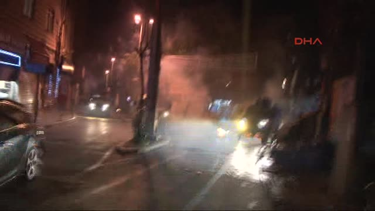 Bebekli Aile Olayların Ortasında Kaldı