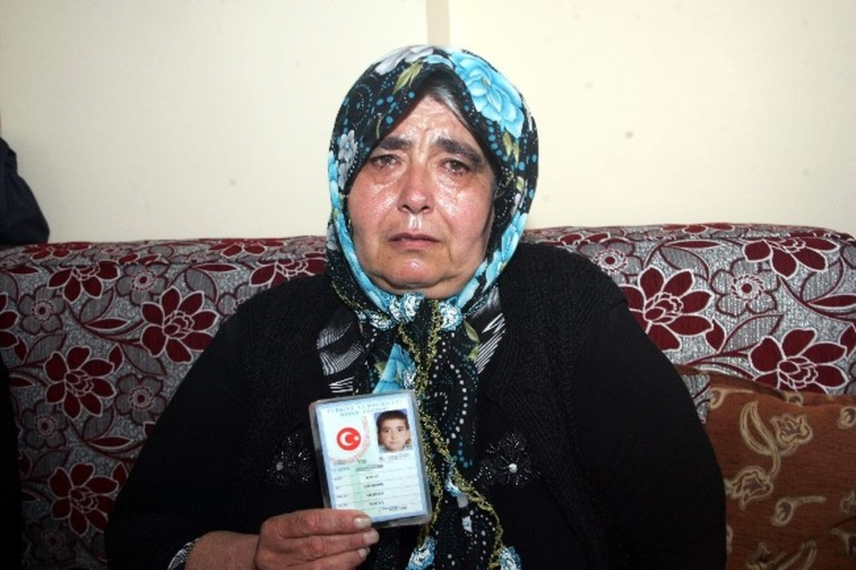 Gözü Yaşlı Anne 14 Yaşındaki Oğlunun Bulunmasını İstiyor