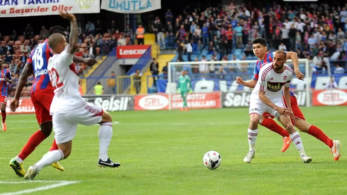 Karabükspor-Sivasspor: 1-0 / Karabükspor, Sivas\'ı Tek Golle Geçti