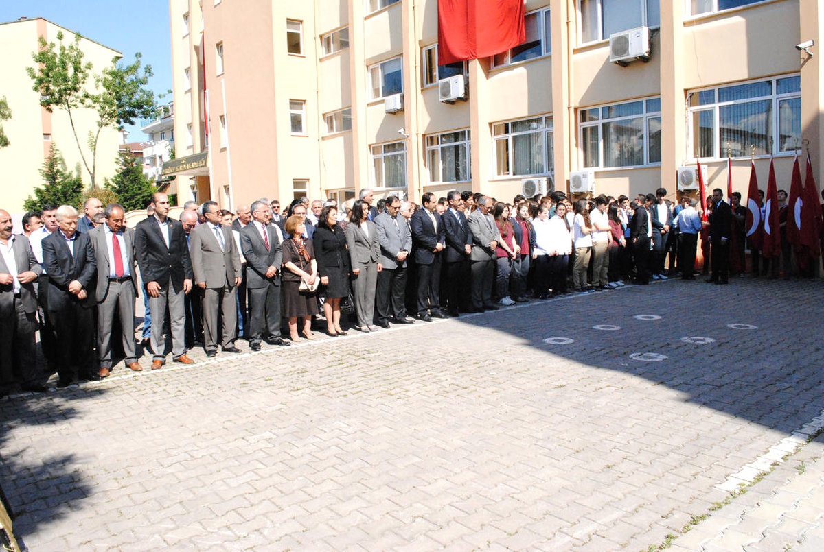 19 Mayıs Atatürk\'ü Anma, Gençlik ve Spor Bayramı