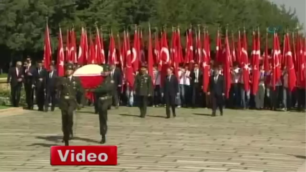 Anıtkabir\'de Buruk 19 Mayıs Töreni