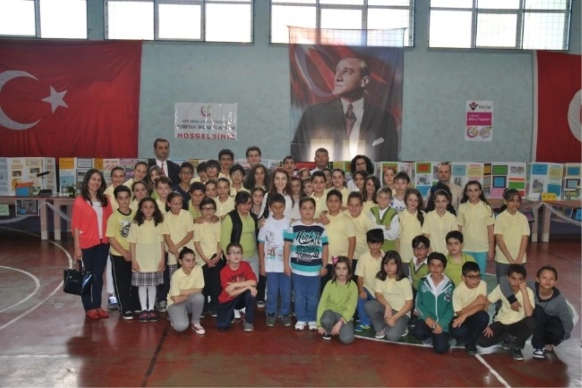 Arif Nihat Asya Ortaokulu\'nda Tübitak Bilim Fuarı Düzenlendi