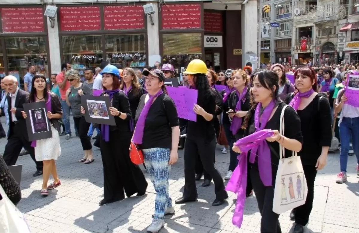 Halkevleri Üyesi Kadınların Somalı Kadınlarla Dayanışma Eylemi