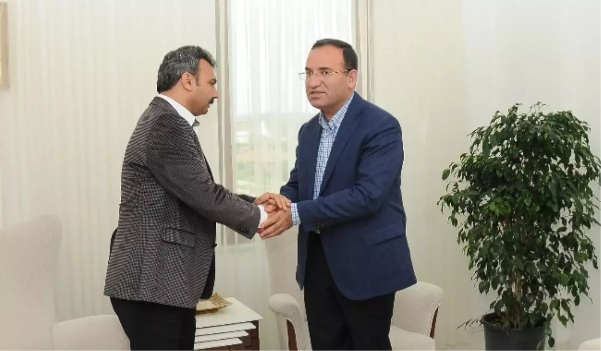 Bakan Bozdağ\'dan Başkan Külcü\'ye Taziye Ziyareti