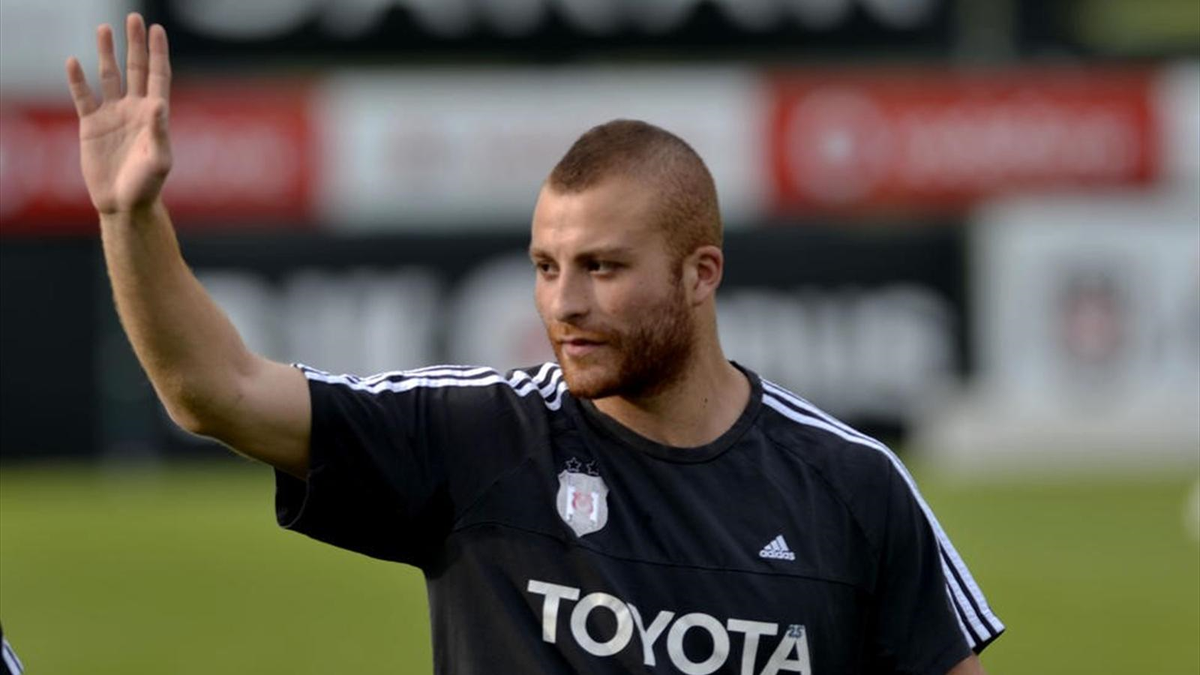 Beşiktaş\'ın, Rubin Kazan Takımından Kiraladığı Gökhan Töre Yeniden Rusya Yolcusu