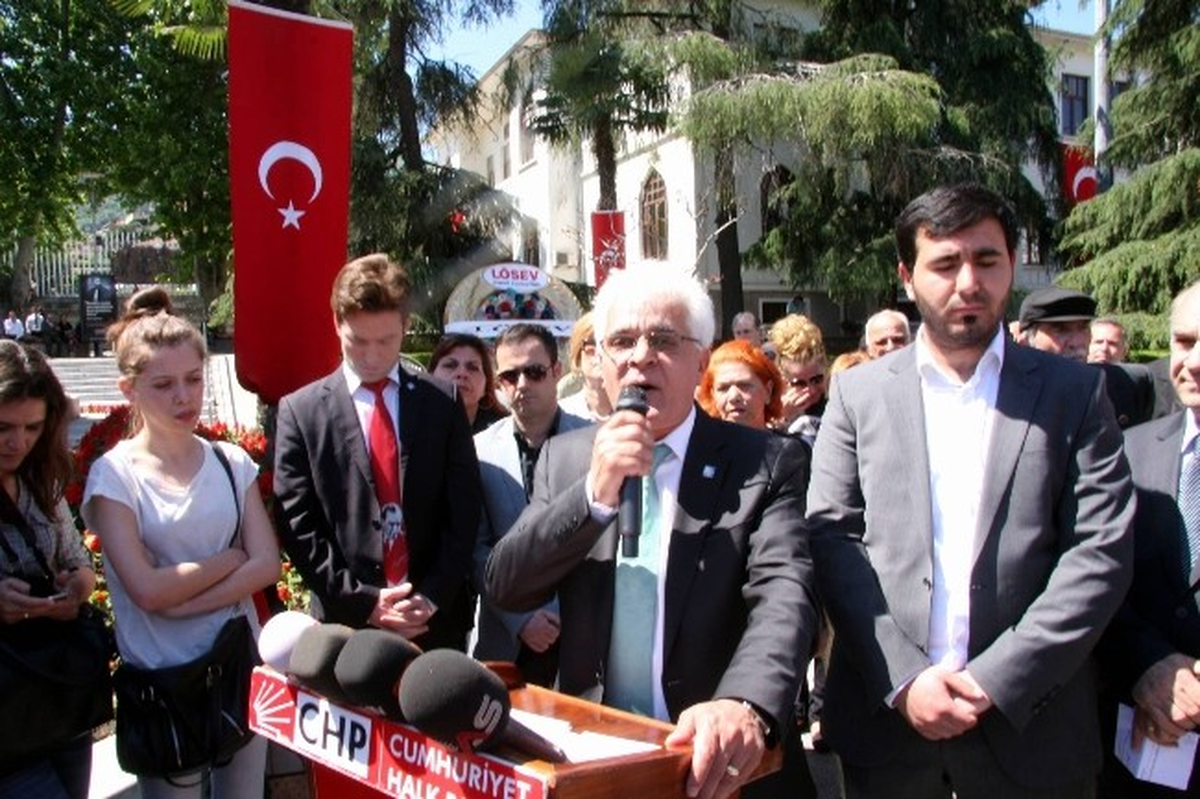 CHP Bursa İl Teşkilatından 19 Mayıs Kutlaması
