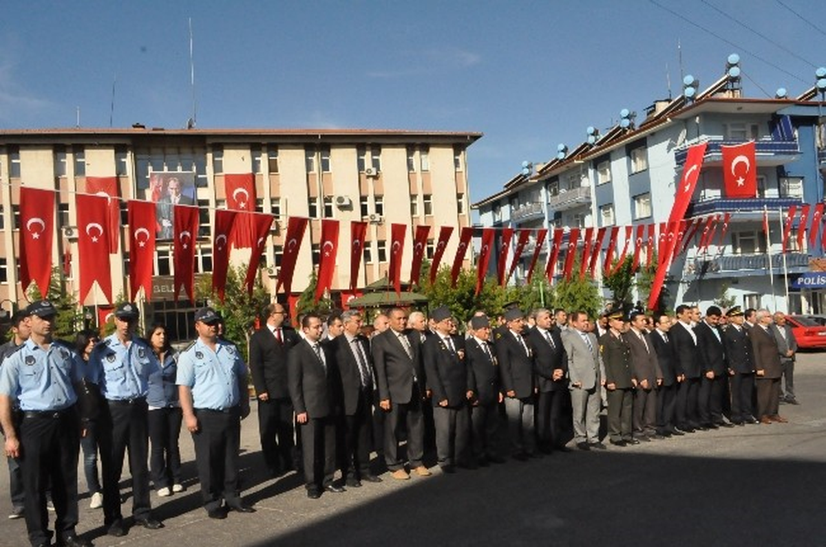 Demirci\'de 19 Mayıs Etkinliğinde Soma Hüznü