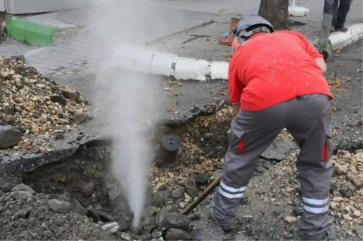 Doğalgaz Borusu Patladı