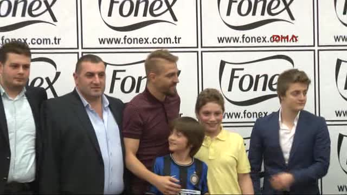 Inter\'in Caner Israrı Sürüyor