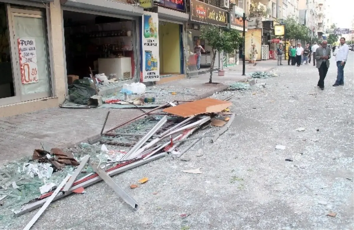 Mersin\'deki Korkutan Patlama Güvenlik Kamerasında