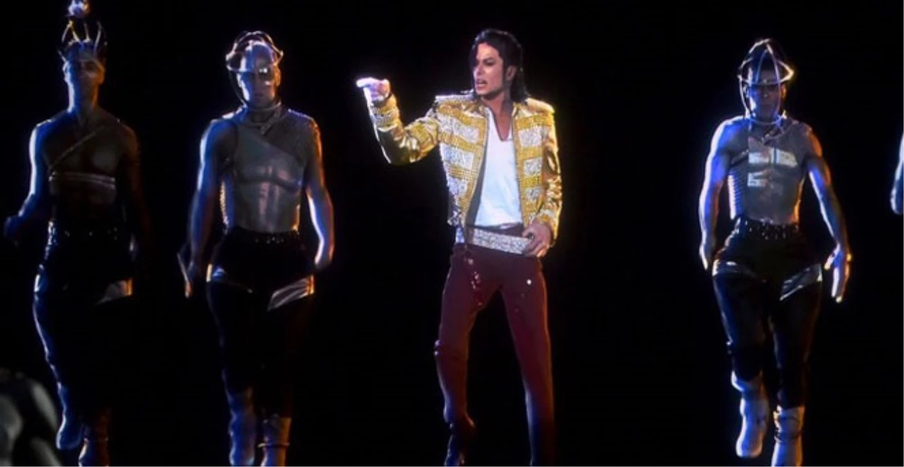 Michael Jackson\'ın Hologram Şovu