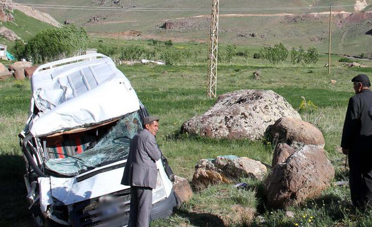 Muradiye\'de Trafik Kazası: 4 Yaralı